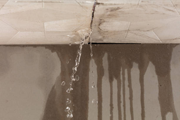 Professional Sewage Cleanup technician working in Richmond Hill, NY